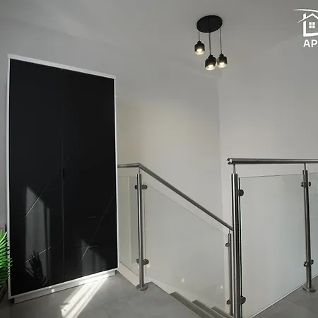 Morze U Sary アパート *