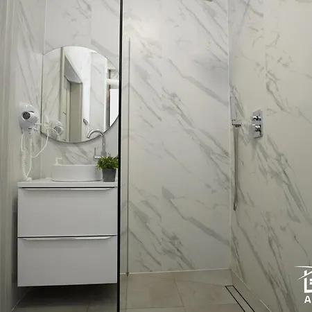 Morze U Sary Дзивновек